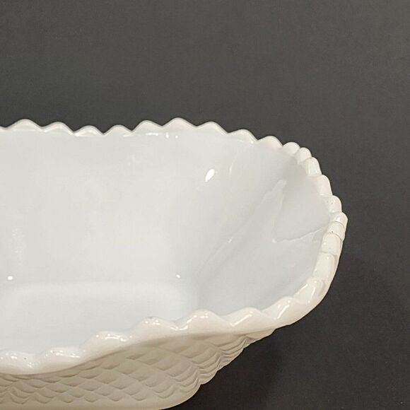 2 Vintage 6" Sq. Hazel Atlas Ruffled Edge Milk Glass Candy Dish Diamond Point - Picture 9 of 10